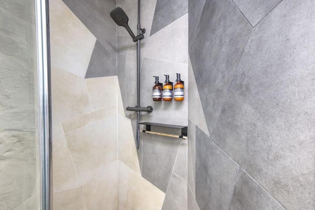 Superbe Appartement, Hypercentre, 4Chambres. Beziers Ngoại thất bức ảnh